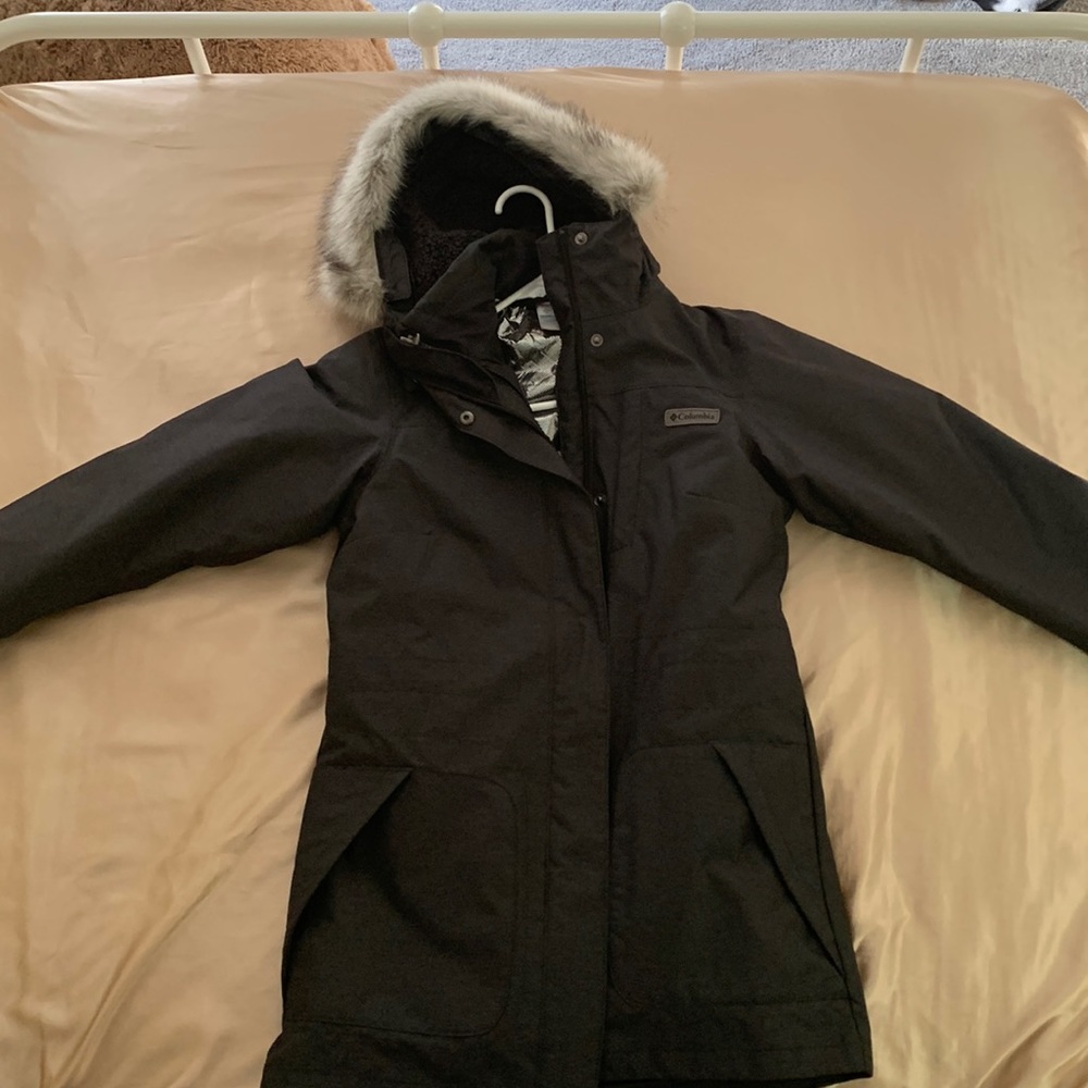 Colombia insulated jacket, size xs is women’s, dark gray